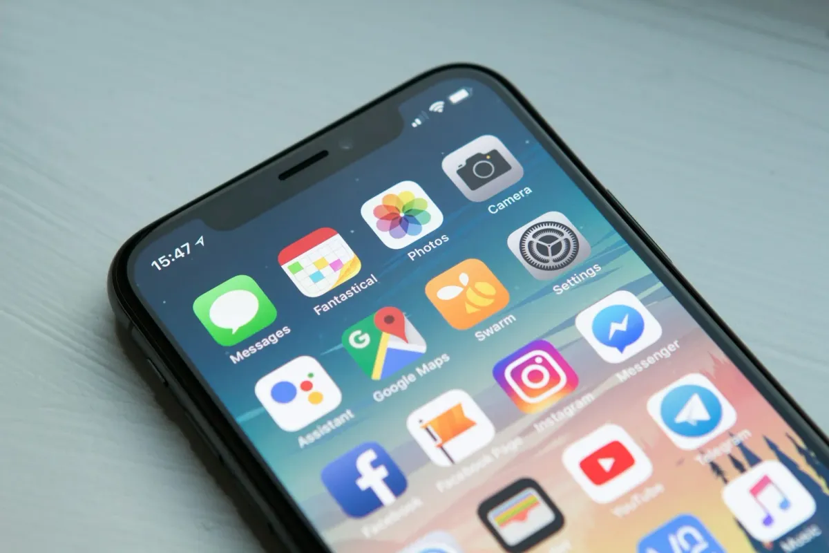 5 Keputusan Desain Mobile untuk Bisnis Lokal Indonesia dalam 4 Detik Pertama