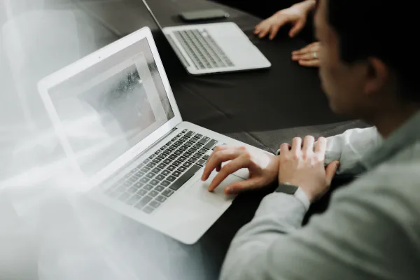 5 Clinic Landing Page Mistakes That Lose Patients Fast - Visual guide